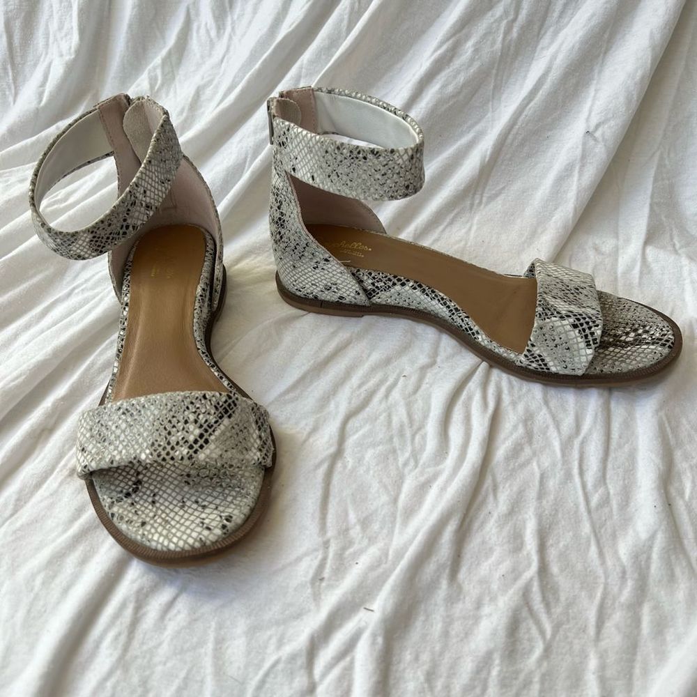 New 💖Seychelles Leather Snake Print Ankle Strap Lofty Sandals - 8.5
